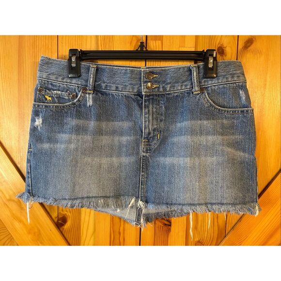 VINTAGE Abercrombie & Fitch Mid Rise Distressed Denim Mini Skirt Size 8 (5498) - Picture 1 of 3